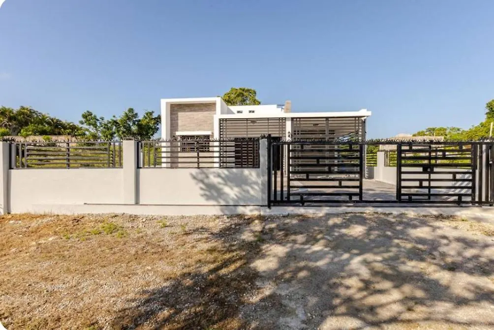 La Casa Blanca Villa Rio San Juan